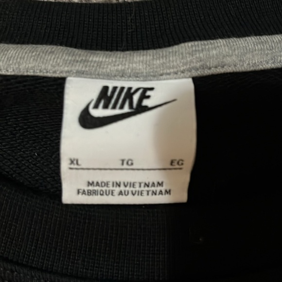 Nike Crewneck - Picture 2 of 2